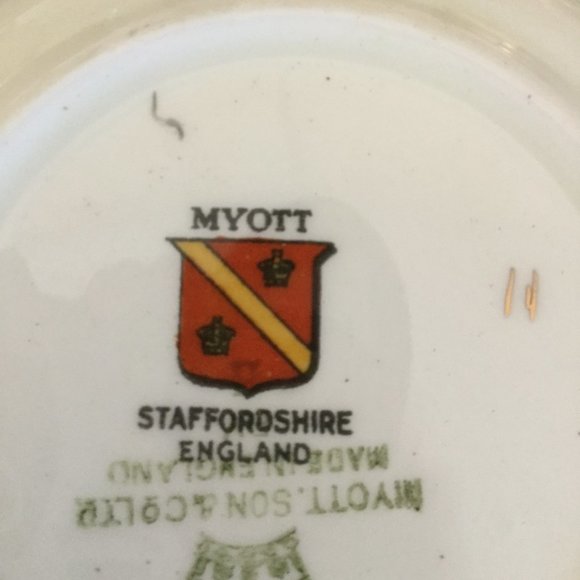 Set of 4 small dessert dishes - Picture 3 of 5